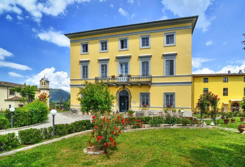 آپارتمان یک خوابه با دری مشترک که هال را جدا می کند., B&b Villa Pardi Lucca