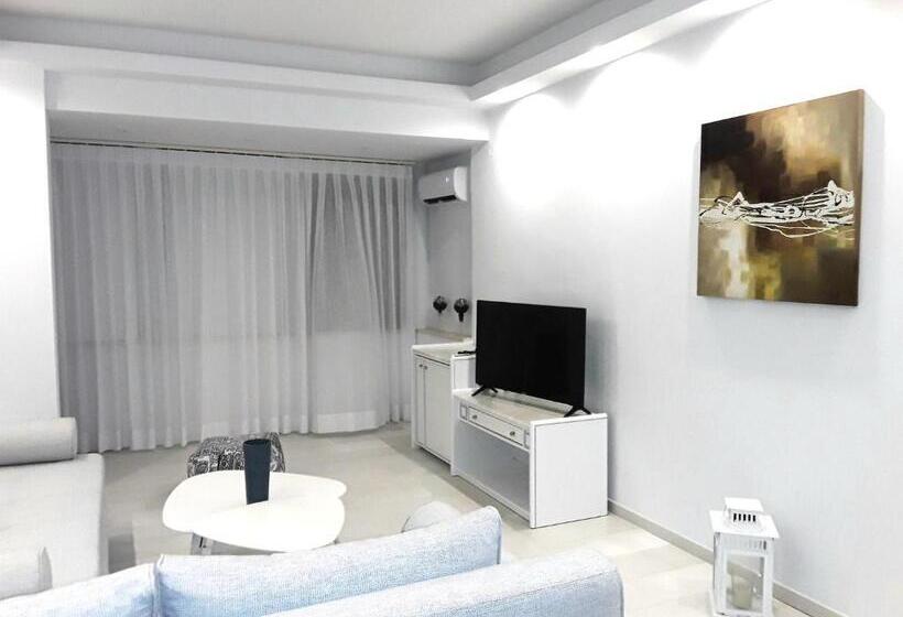 Люкс Повышенной Комфортности, Cavo Seaside Suites