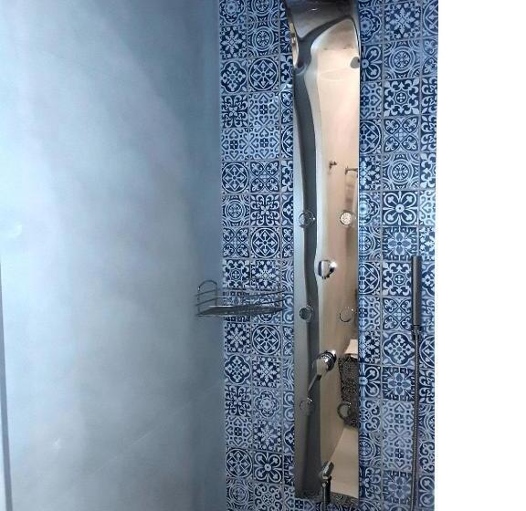 Люкс Повышенной Комфортности, Cavo Seaside Suites