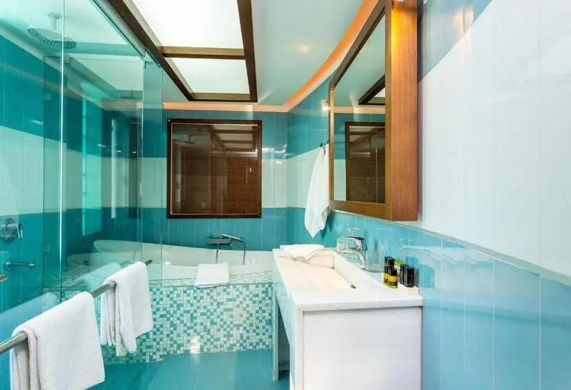 オーシャンビュースイート, Cavo Seaside Suites