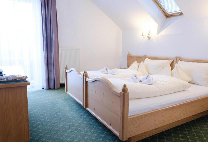 Апартаменты 2 Спальни, Familienhotel Herbst