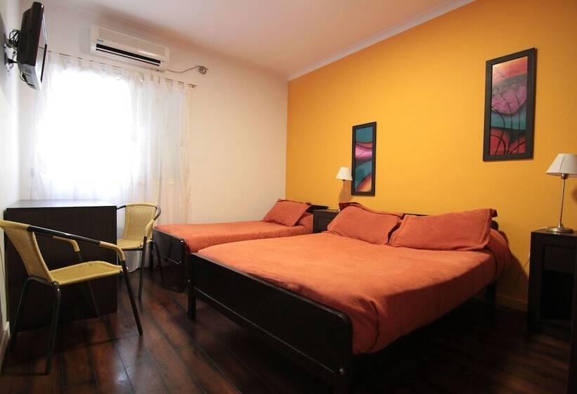 اتاق استاندارد سه نفره, Ancon