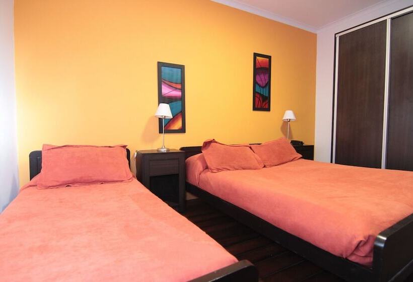 اتاق استاندارد سه نفره, Ancon