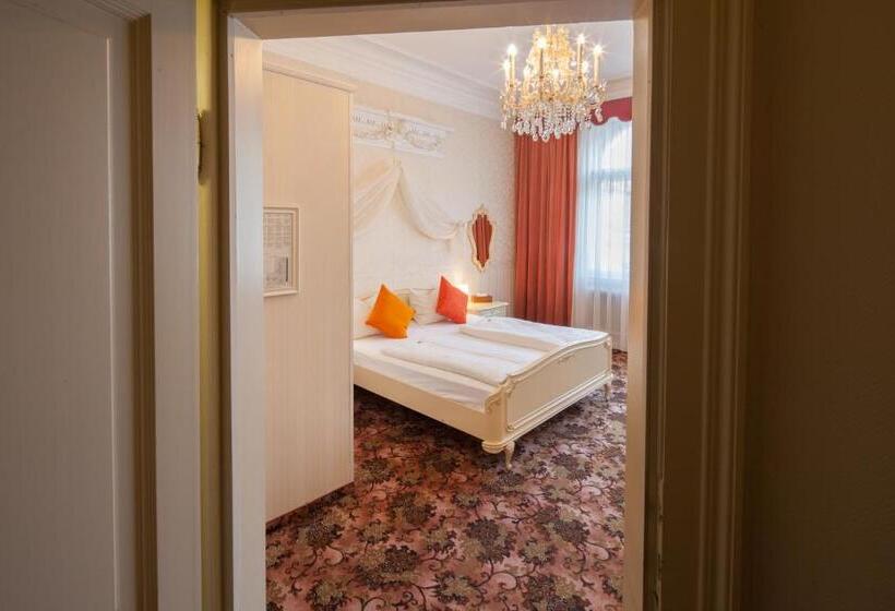 اتاق استاندارد, Aviano Boutique