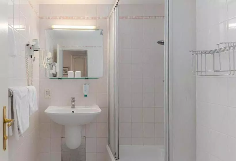 سوییت لوکس, Aviano Boutique
