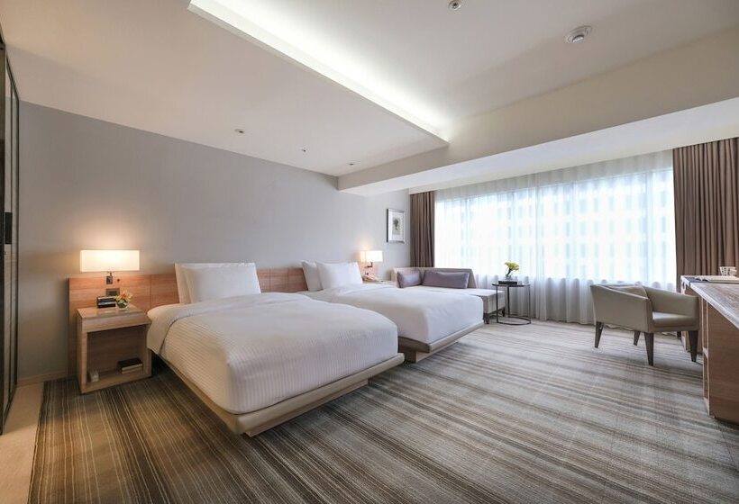 コンフォートルーム, Cozzi Minsheng Taipei