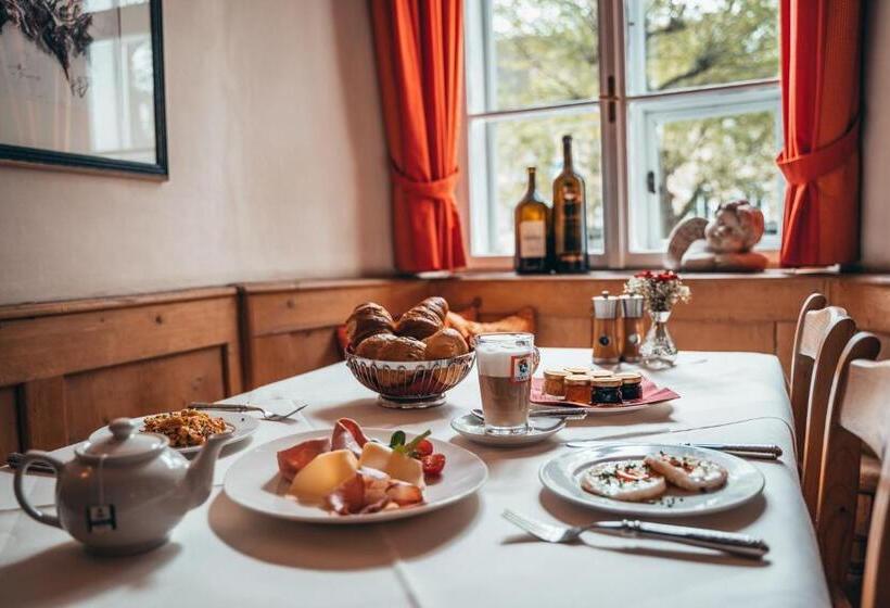 סוויטה, Goldener Engl