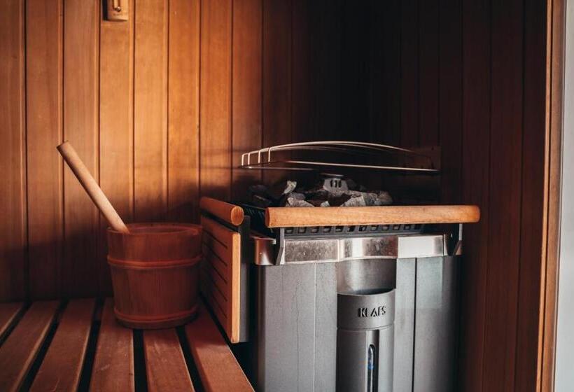 סוויטת סופריור, Goldener Engl