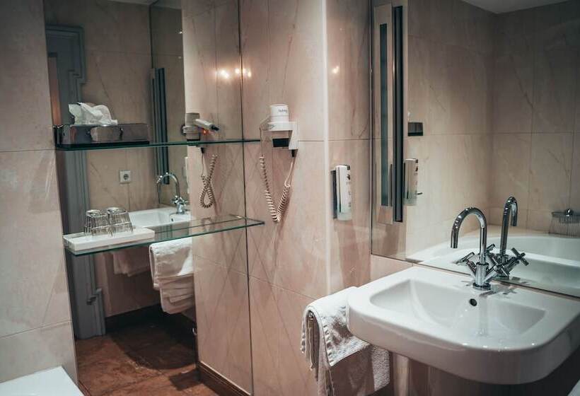 חדר סטנדרט, Goldener Engl