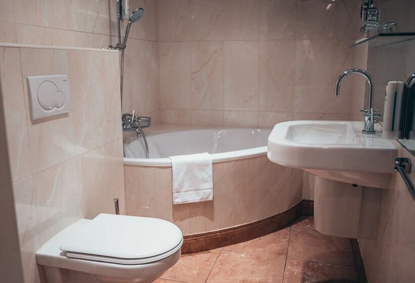 סוויטה, Goldener Engl