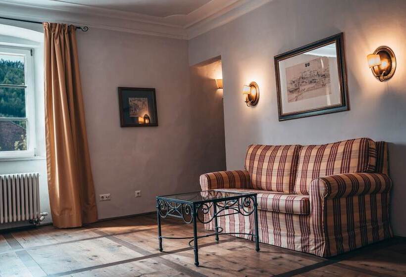 סוויטה, Goldener Engl