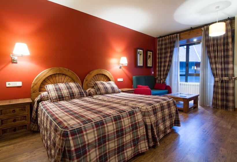 Habitación Triple Premium, Gran Chalet Hotel & Petit Spa