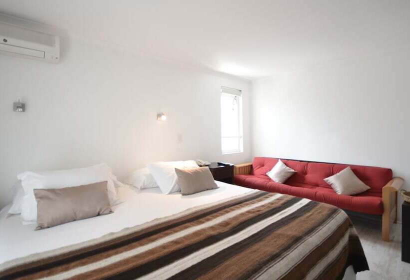 اتاق کلاسیک سه تخته, Meridiano Sur Petit