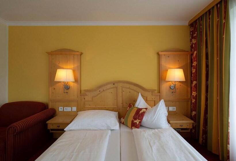 غرفة قياسية مزوَّدة بشُرفة, Narnhoferwirt