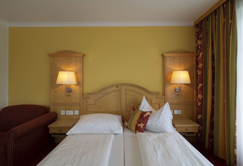 غرفة قياسية مزوَّدة بشُرفة, Narnhoferwirt