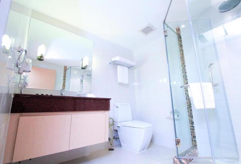 اتاق لوکس, Petals Inn