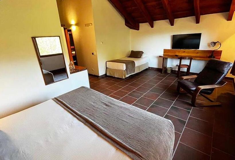 חדר משפחתי, Pucon Green Park