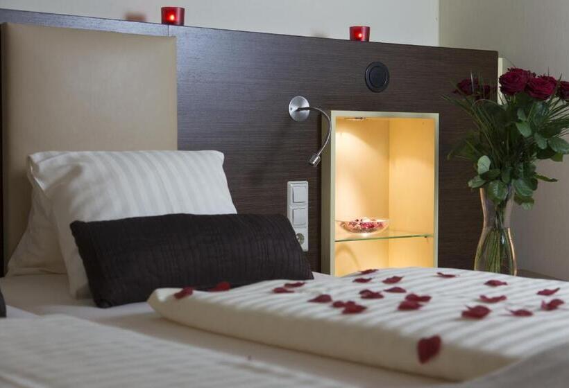 小型套房, Schneeberghof