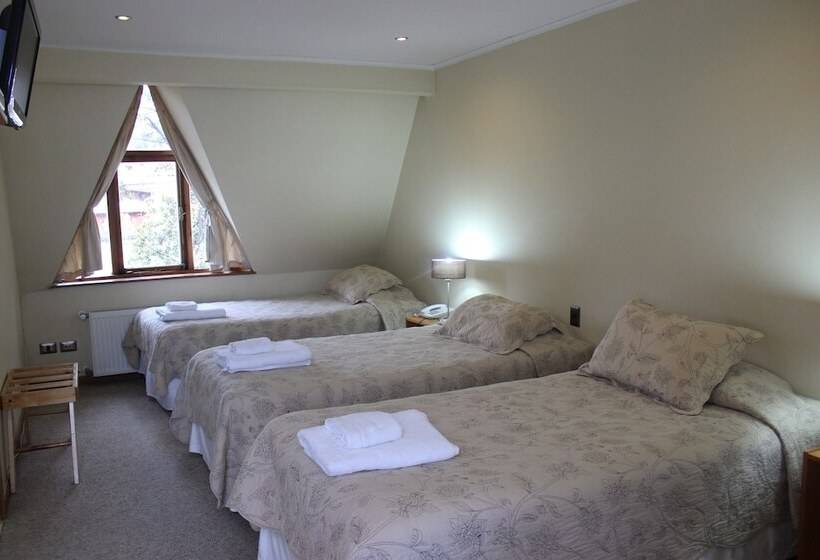 スタンダードトリプルルーム, Seminario