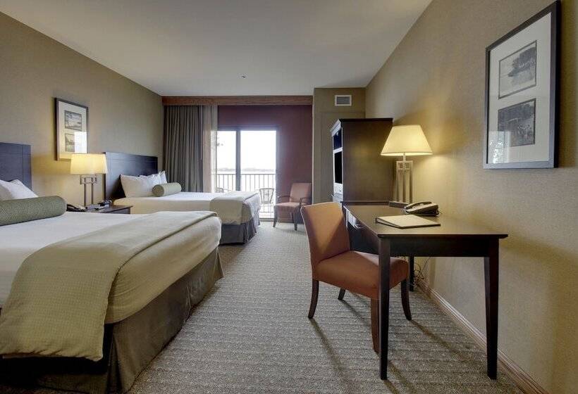 חדר סטנדרט שתי מיטות זוגיות, King's Pointe Waterpark Resort