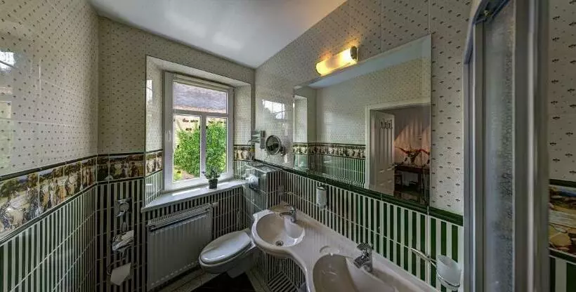 Standard Yhden Hengen Huone, Landhotel Schwarzer Adler