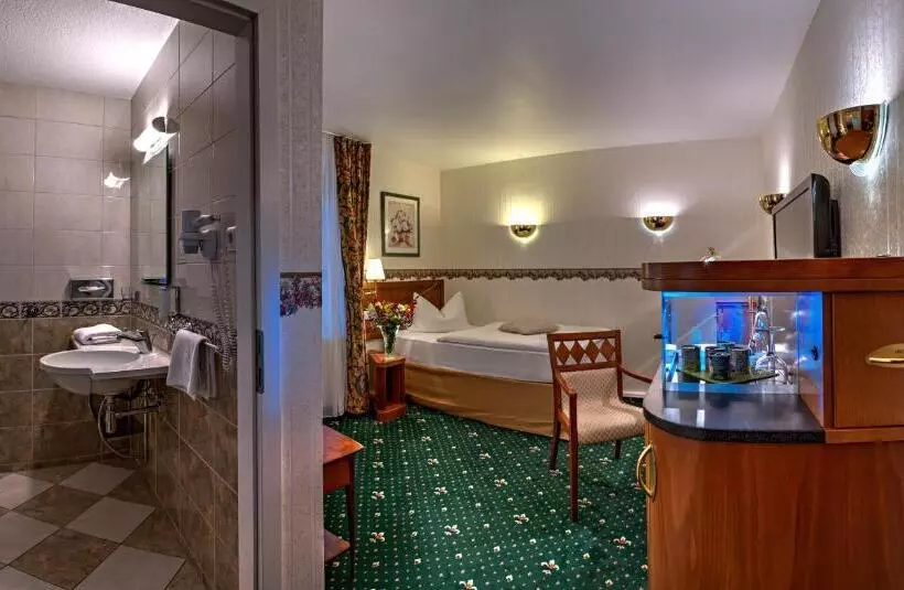 Standard Yhden Hengen Huone, Landhotel Schwarzer Adler