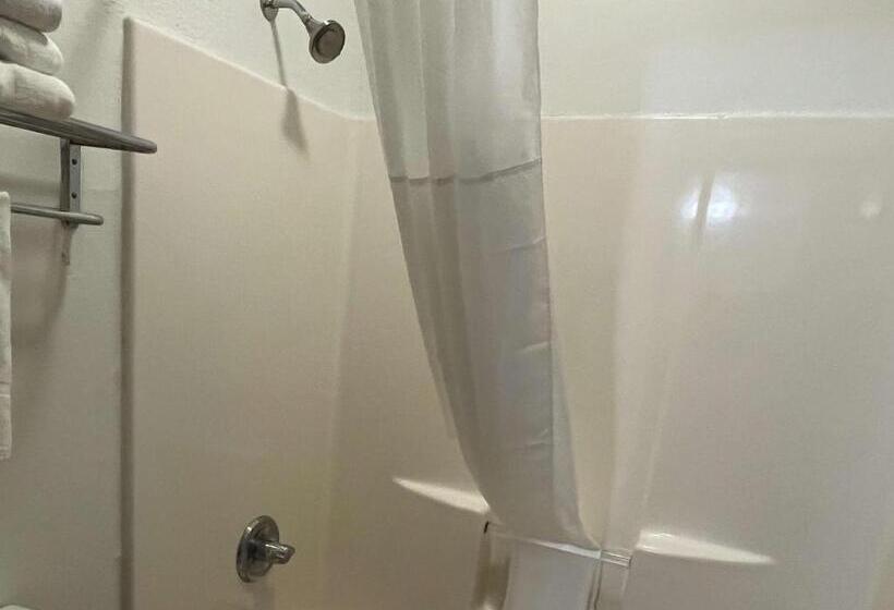 غرفة قياسية سرير كينج, Motel 6 Portland, In