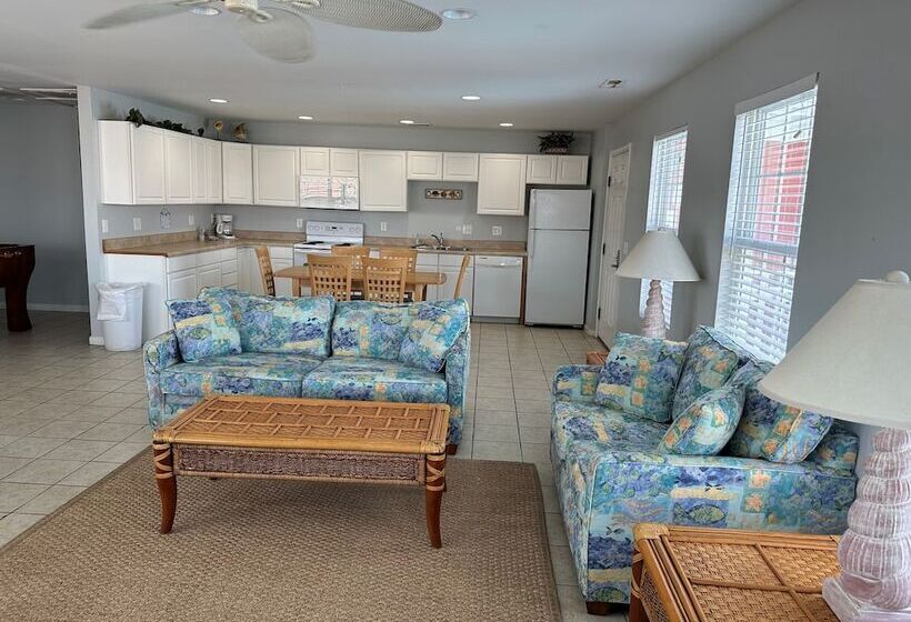 Апартаменты 2 Спальни, Pirates Cove