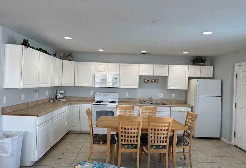 Апартаменты 2 Спальни, Pirates Cove