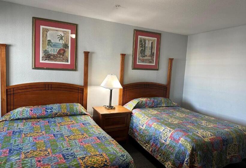 Люкс, Pirates Cove