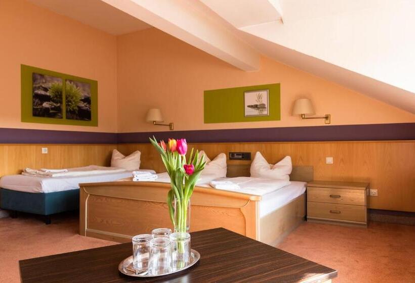 4인용 스탠다드 룸, Pension Zum Gockl