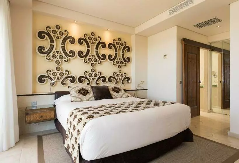 2 Bedroom Deluxe Villa