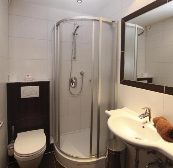 דירת חדר, Vizensn Living