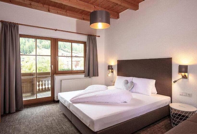 Apartamento 1 Dormitório com Sacada, Vizensn Living