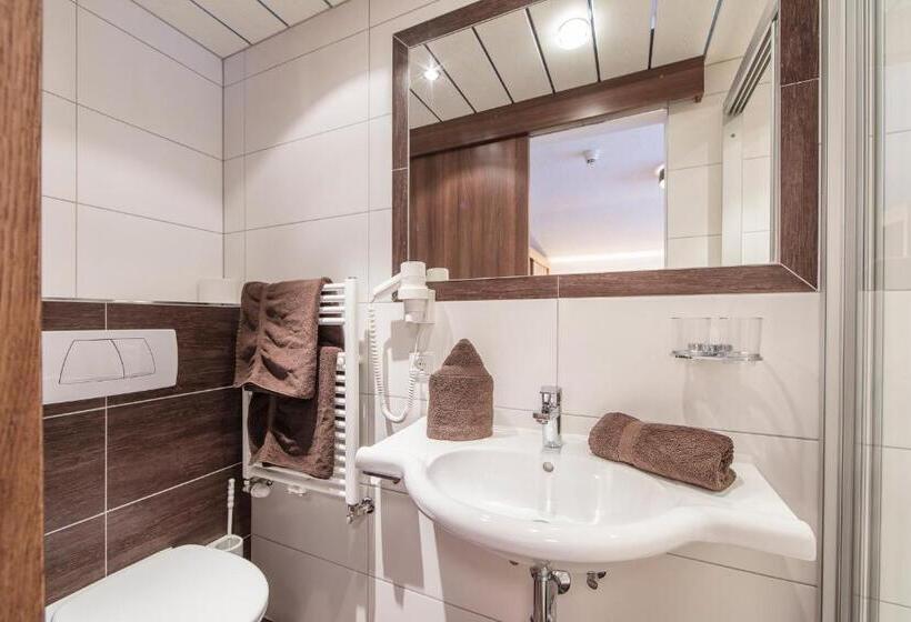 דירת שני חדרים, Vizensn Living