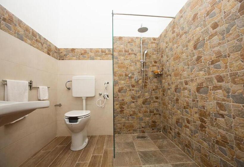 장애인을 위한 킹사이즈 침대 스탠다드 룸, Camurria