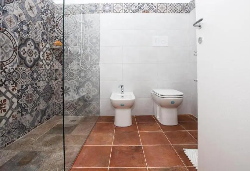 اتاق استاندارد, Camurria
