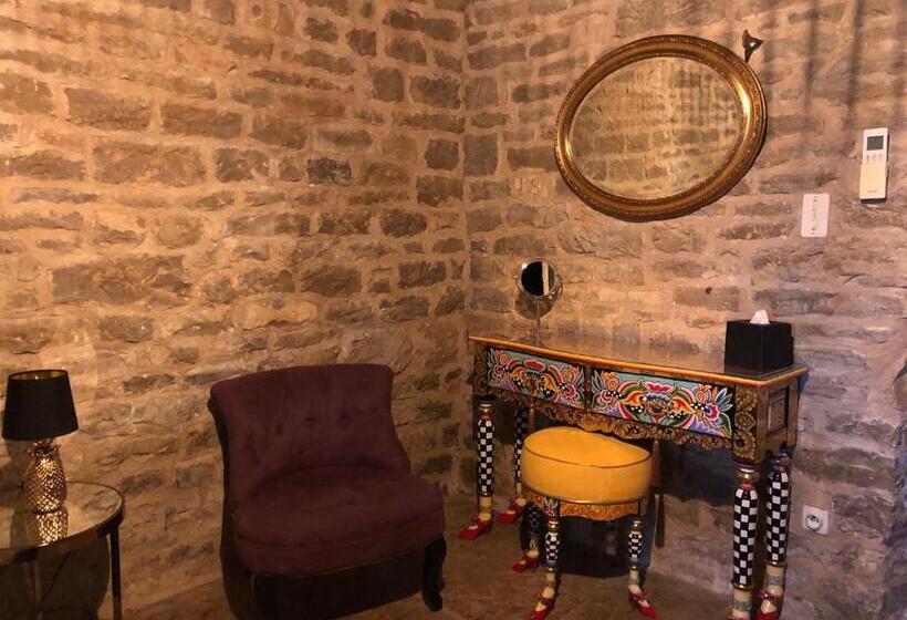 اتاق استاندارد با چشم‌انداز باغ, Domaine De Monplaisir