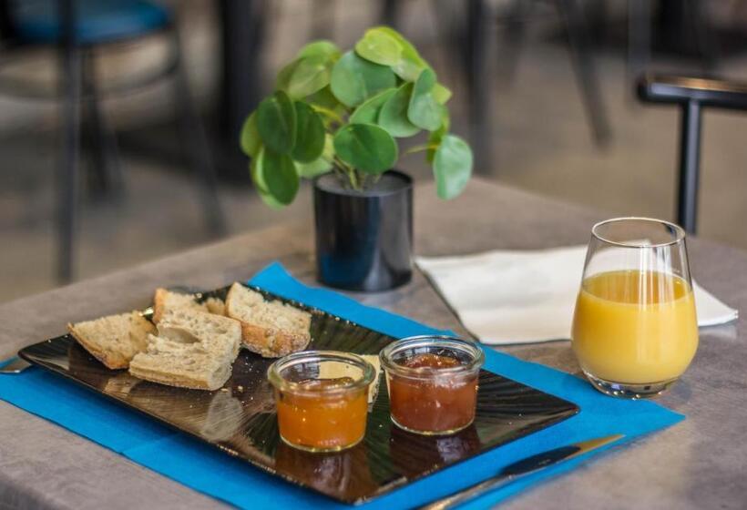 스탠다드 트리플 룸, Les Chambres Touristique Juléa