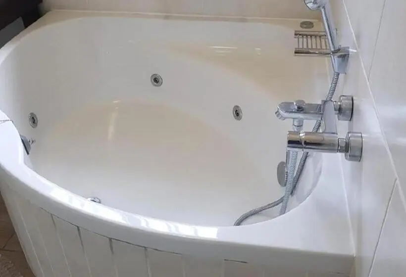 エクゼクティブルーム, Mzingeli Guesthouse