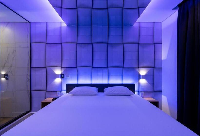 キングサイズベッドのスイートルーム, Drops Motel Manaus