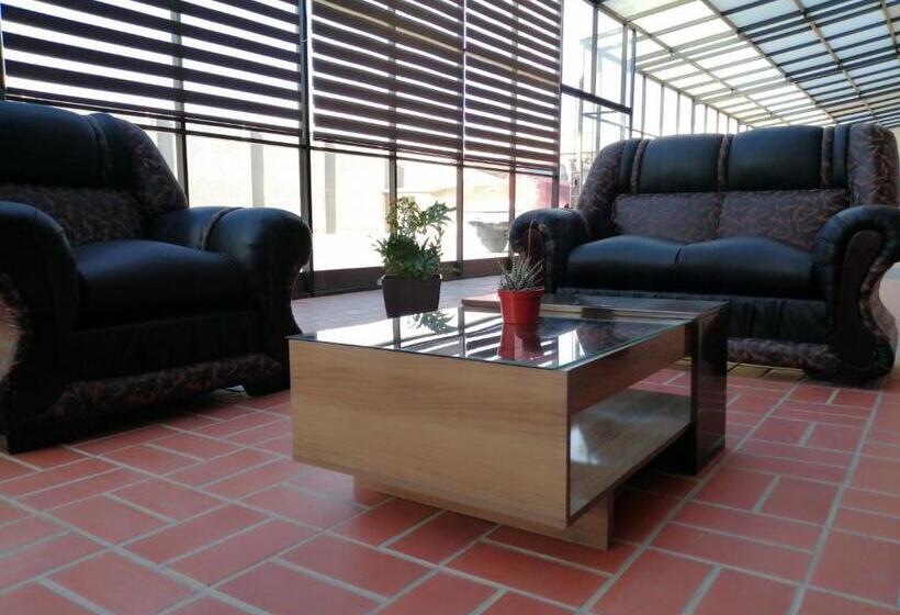 اتاق استاندارد یک نفره, Cesare