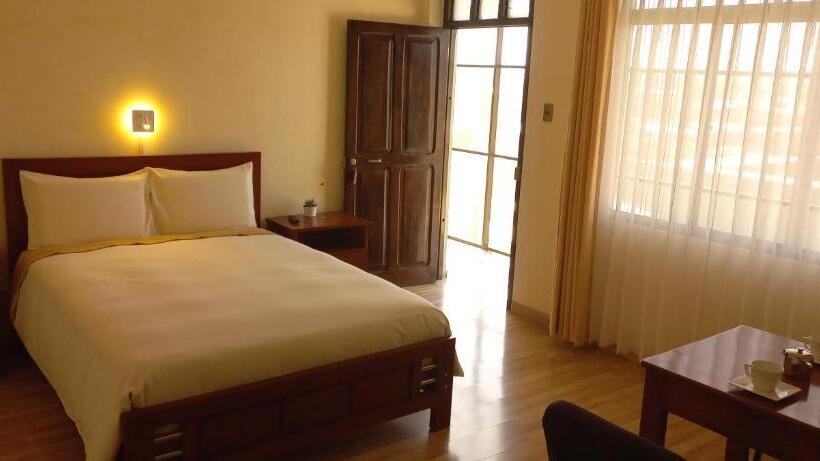 اتاق استاندارد یک نفره, Cesare