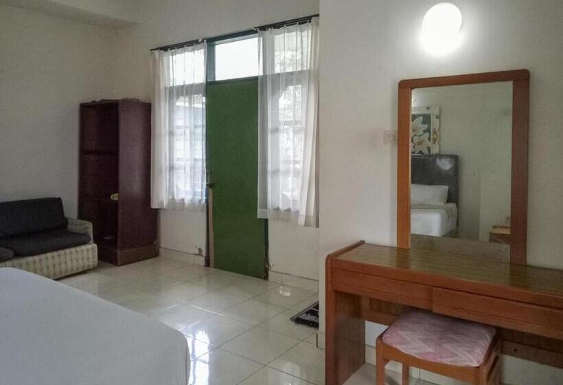 Номер Superior, Daton House Near Bali Zoo Ubud Mitra Reddoorz