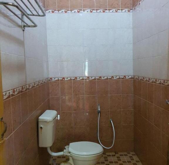 חדר דלוקס, Oyo 90404  Z Dirgahayu 313