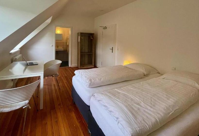 Номер Стандарт, Die Strumpffabrik   Guesthouse