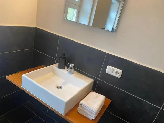 デラックススタジオ, Die Strumpffabrik   Guesthouse