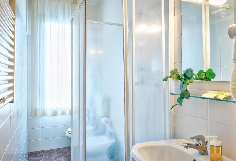 חדר קלאסי לשלושה, Affittacamere De’ Cappuccini