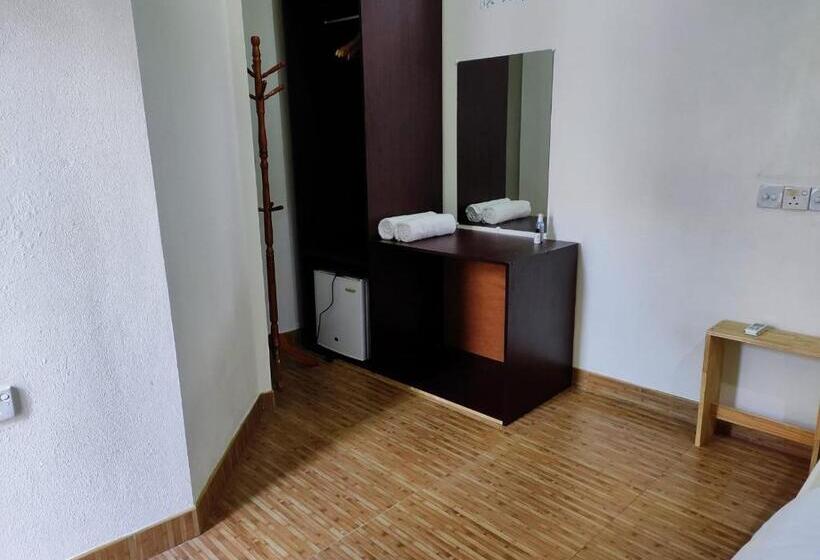 اتاق لوکس, Konut By Thakuru