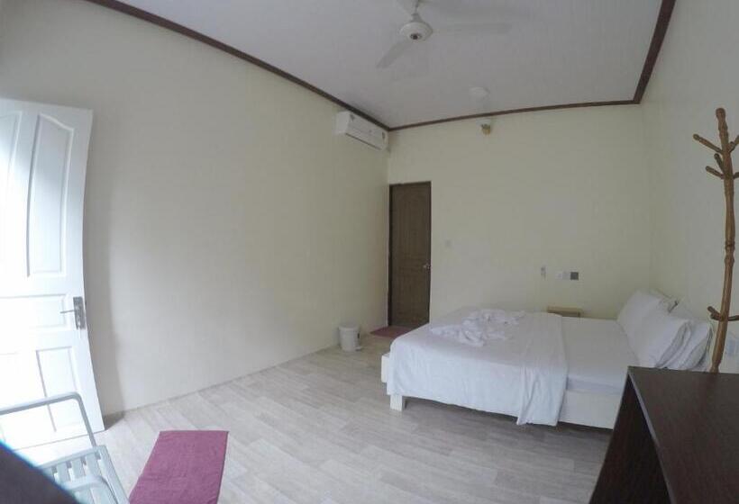 اتاق لوکس سه تخته, Konut By Thakuru